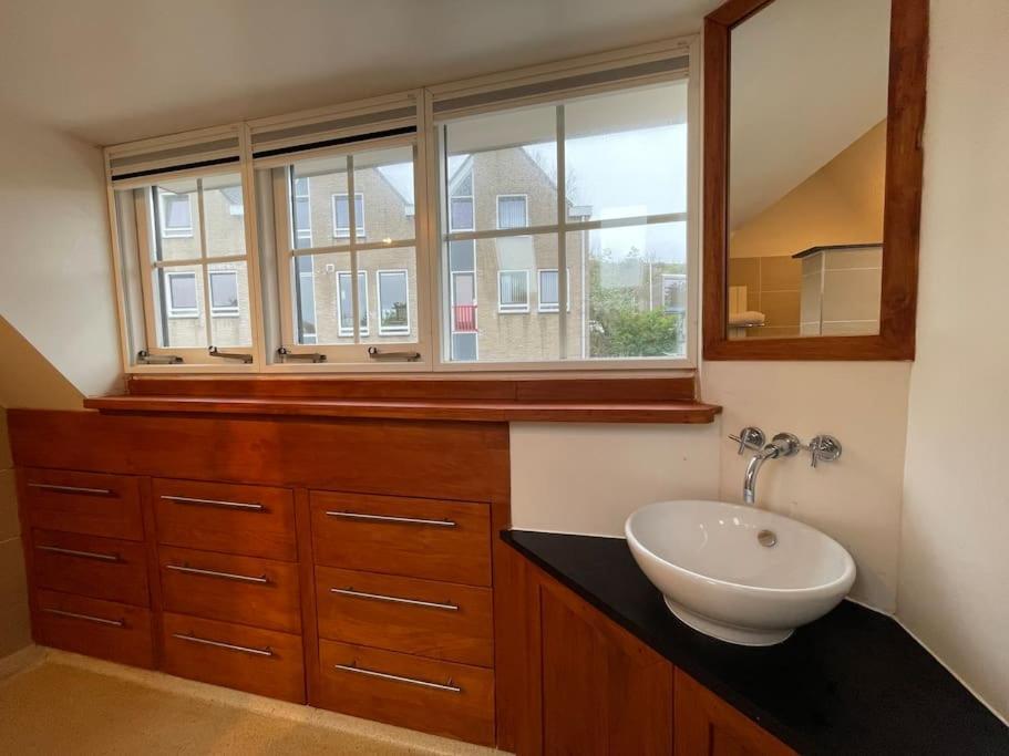 Fisherman'S Cottage - Surf Retreat Wijk aan Zee ภายนอก รูปภาพ