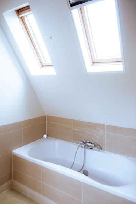 Fisherman'S Cottage - Surf Retreat Wijk aan Zee ภายนอก รูปภาพ